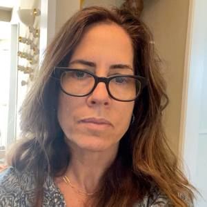 Meet your Posher, Julie